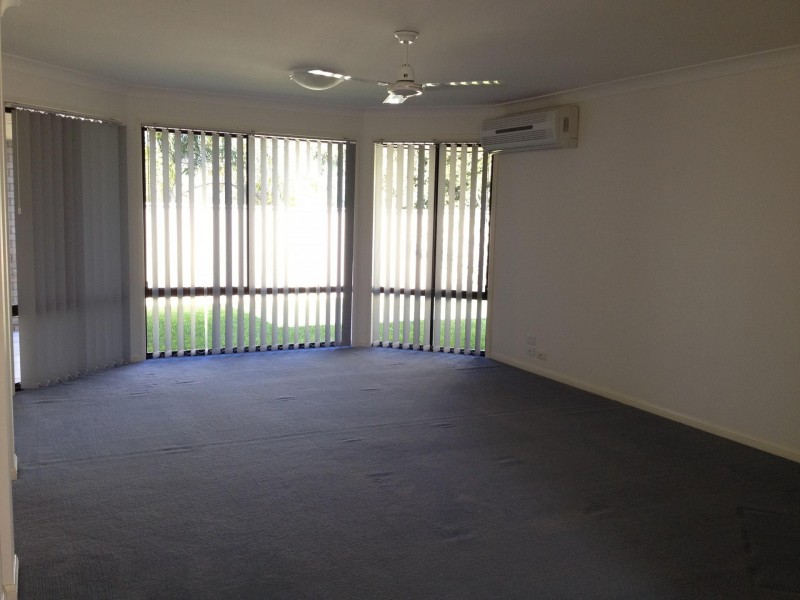 71 Highcrest Circuit, Molendinar QLD 4214