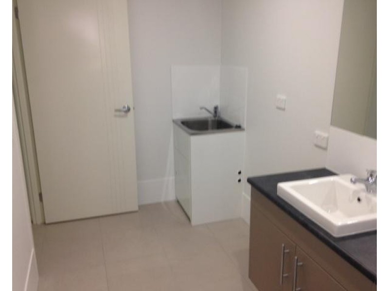 2/16 Surprize Avenue, Brassall QLD 4305