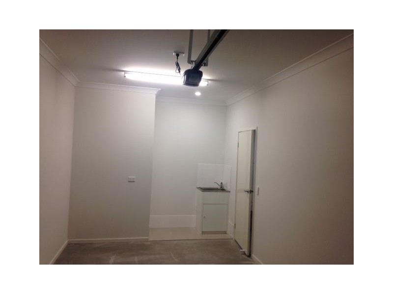 Duplex 1/16 Surprize Avenue, Brassall QLD 4305