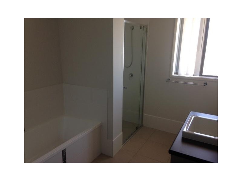 Duplex 1/16 Surprize Avenue, Brassall QLD 4305