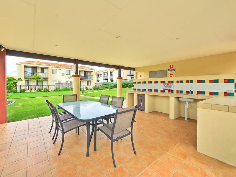 Varsity Lakes QLD 4227