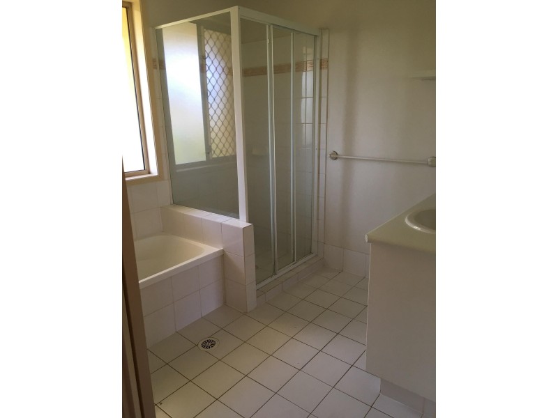 A @/152 Palm Meadows Drive, Carrara QLD 4211
