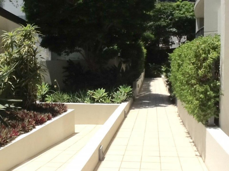 18 Manning, Milton QLD 4064