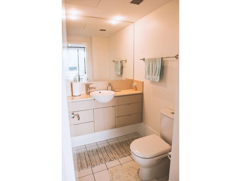 18 Manning, Milton QLD 4064