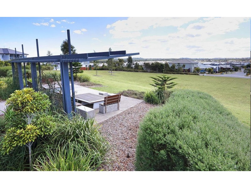 7/2 Photinia Crescent, Mountain Creek QLD 4557