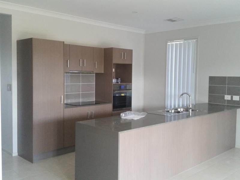 4 Lionheart, Griffin QLD 4503
