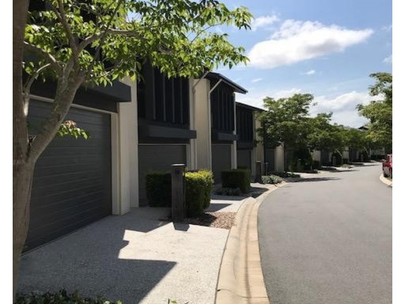 54 Easthill Drive, Robina QLD 4226