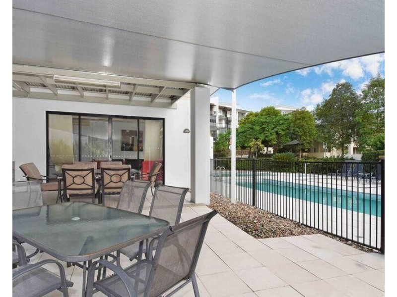 54 Easthill Drive, Robina QLD 4226