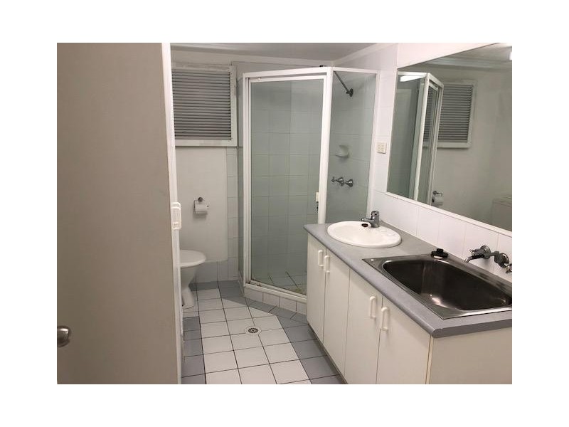 30 Marine Parade, Southport QLD 4215