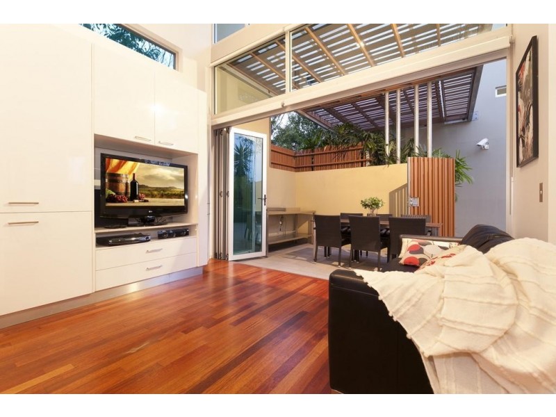 20 Newstead Terrace, Newstead QLD 4006