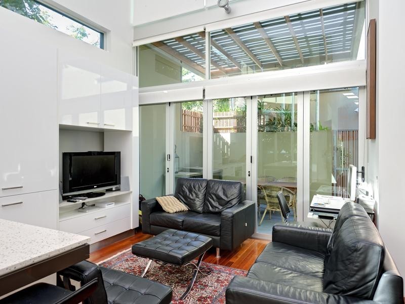 20 Newstead Terrace, Newstead QLD 4006