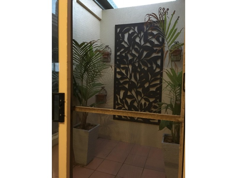 A @/152 Palm Meadows Drive, Carrara QLD 4211