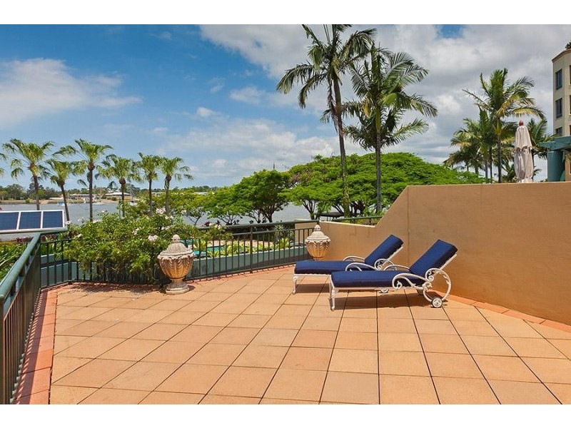 57 Newstead Terrace, Newstead QLD 4006