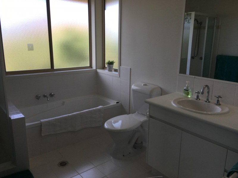 152 Palm Meadows Drive, Carrara QLD 4211