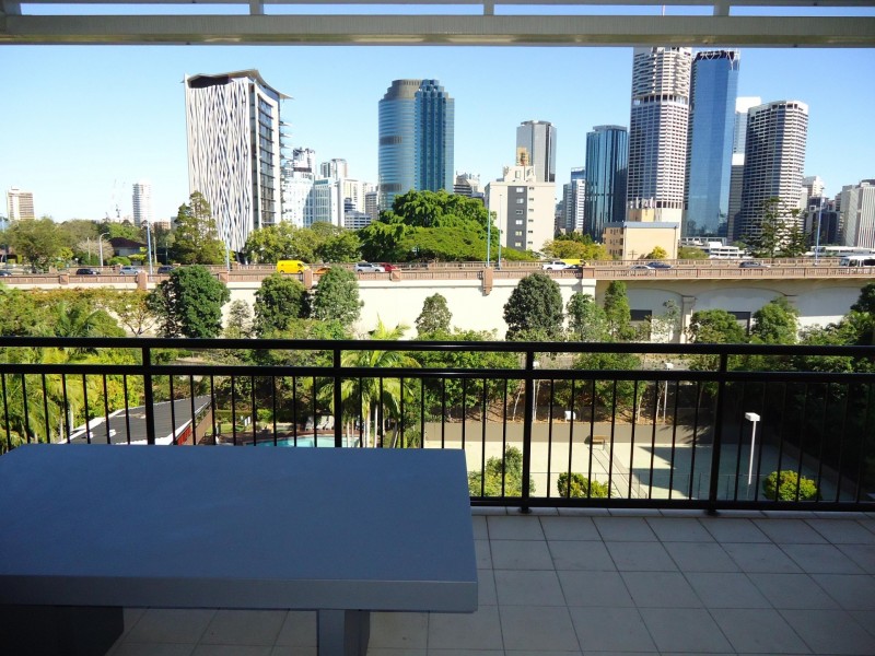 15 Goodwin Street, Kangaroo Point QLD 4169