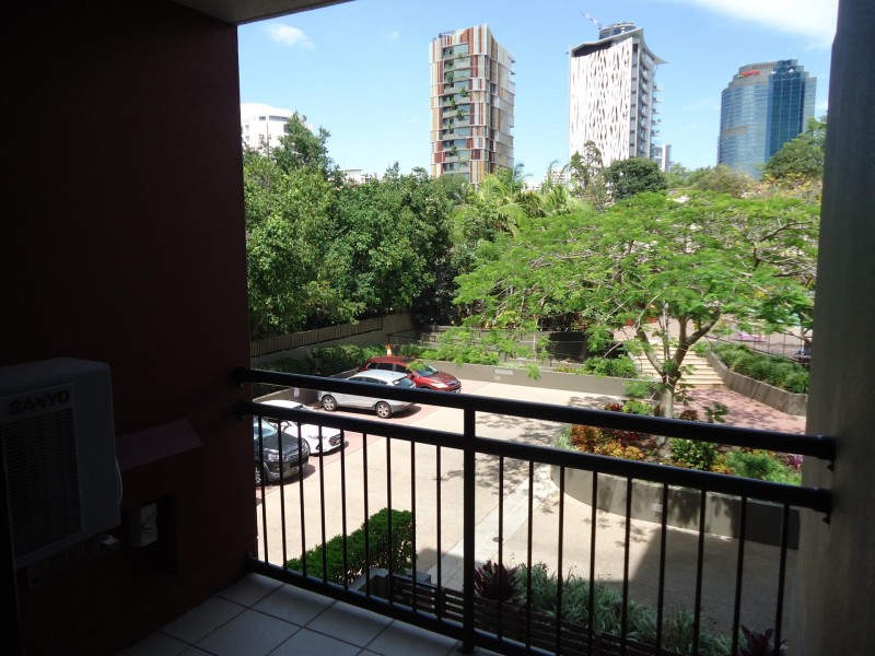 15 Goodwin Street, Kangaroo Point QLD 4169