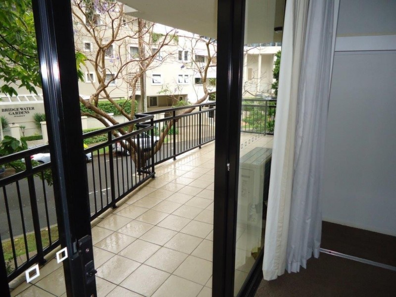 15 Goodwin Street, Kangaroo Point QLD 4169