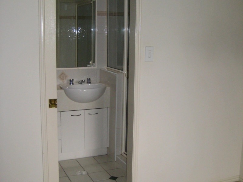 24/316 Long St East, Graceville QLD 4075