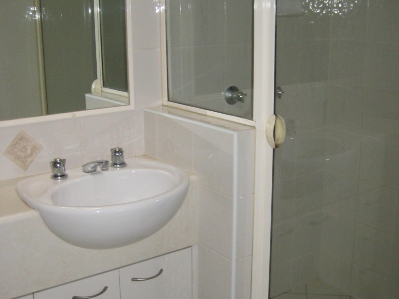 24/316 Long St East, Graceville QLD 4075