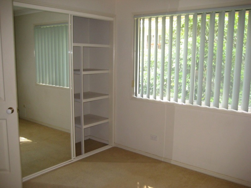 24/316 Long St East, Graceville QLD 4075