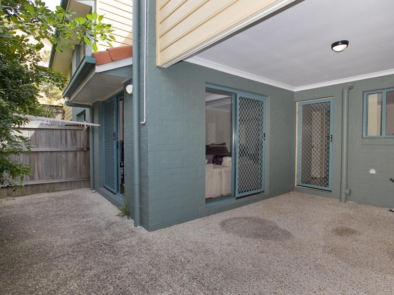 61/316 Long St East, Graceville QLD 4075