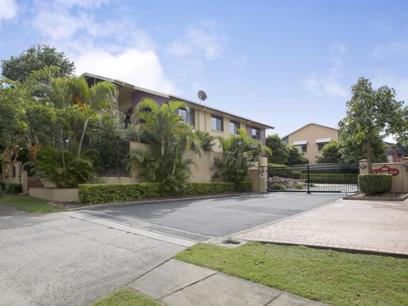 61/316 Long St East, Graceville QLD 4075