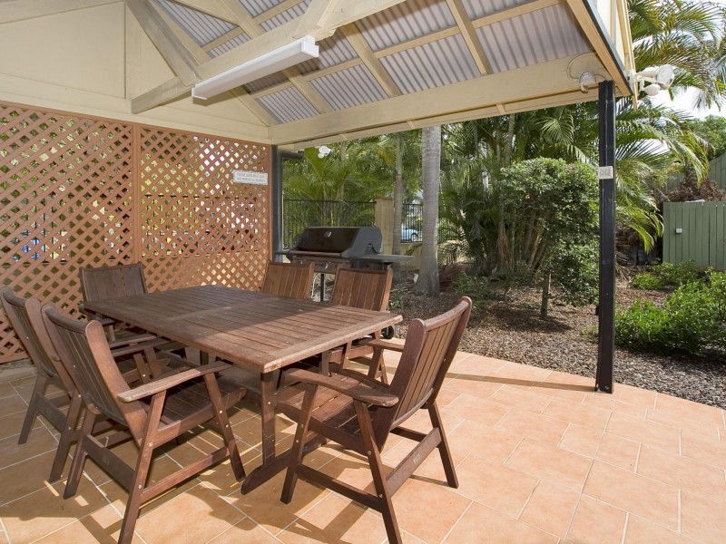 61/316 Long St East, Graceville QLD 4075