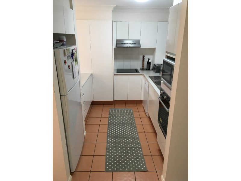 152 Palm Meadows Drive, Carrara QLD 4211