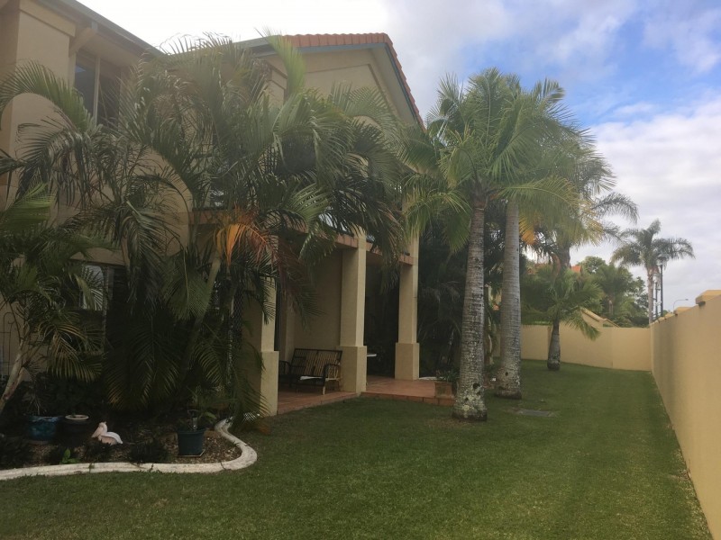 152 Palm Meadows Drive, Carrara QLD 4211