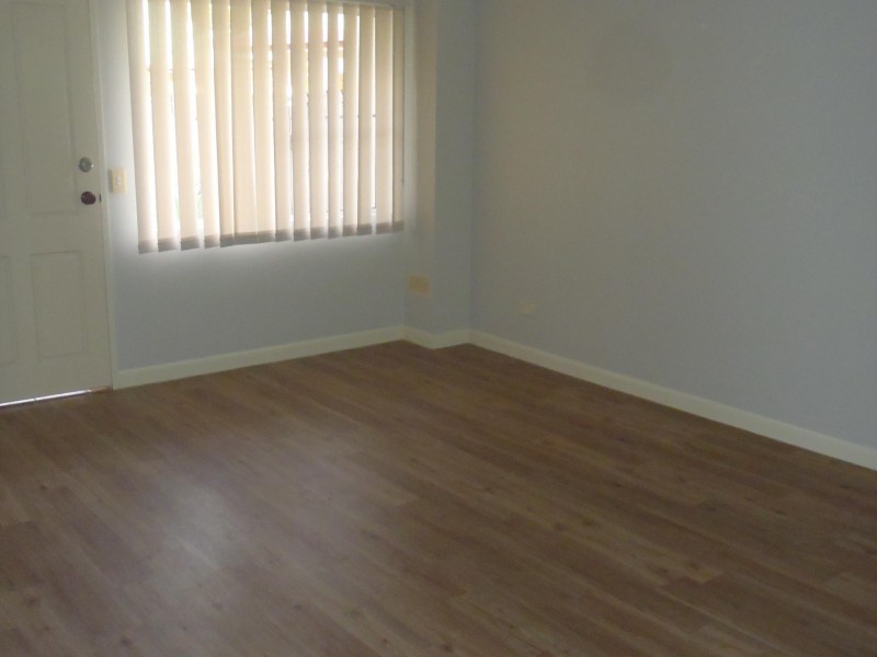 Unit 25/5-15 McGregor St, Mooroobool QLD 4870