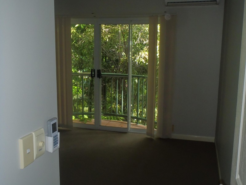 Unit 25/5-15 McGregor St, Mooroobool QLD 4870