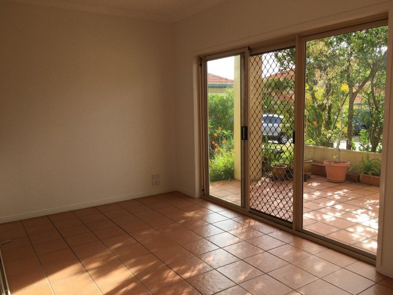 152 Palm Meadows Drive, Carrara QLD 4211