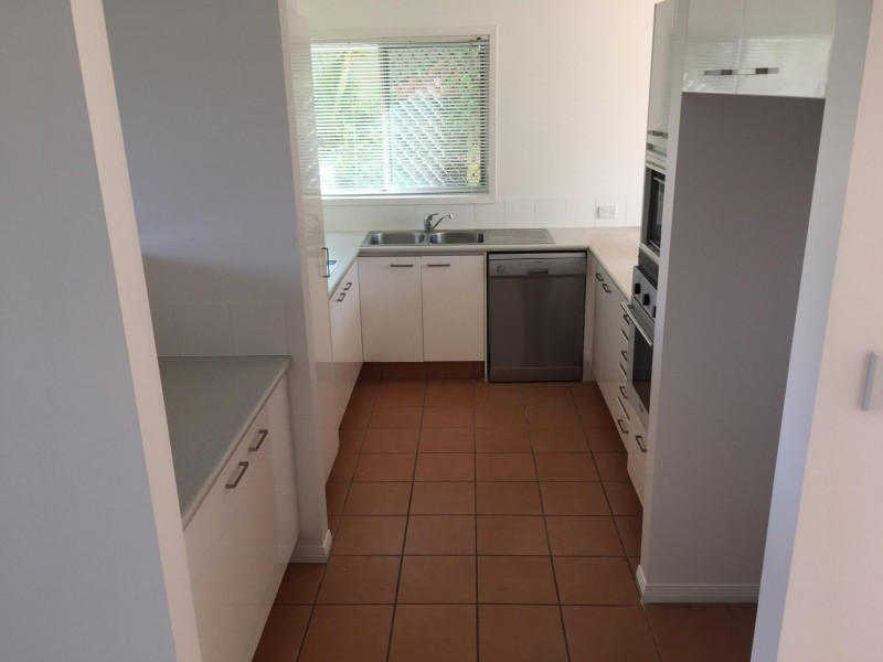 152 Palm Meadows Drive, Carrara QLD 4211