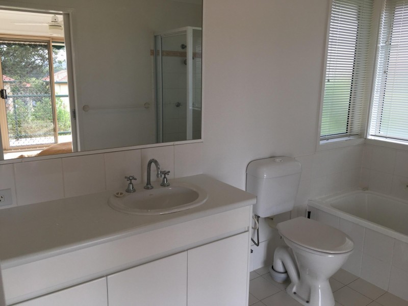 152 Palm Meadows Drive, Carrara QLD 4211