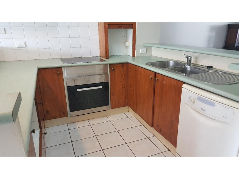 203 Mayers Street, Cairns City QLD 4870