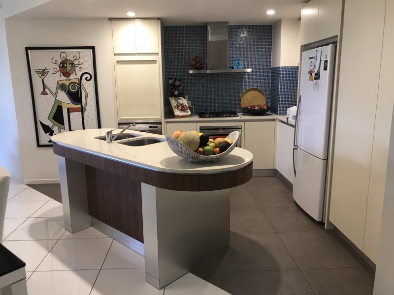 25i/20-28 Bayview Street, Runaway Bay QLD 4216