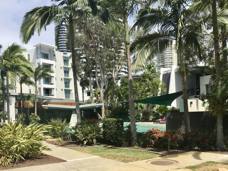 25i/20-28 Bayview Street, Runaway Bay QLD 4216