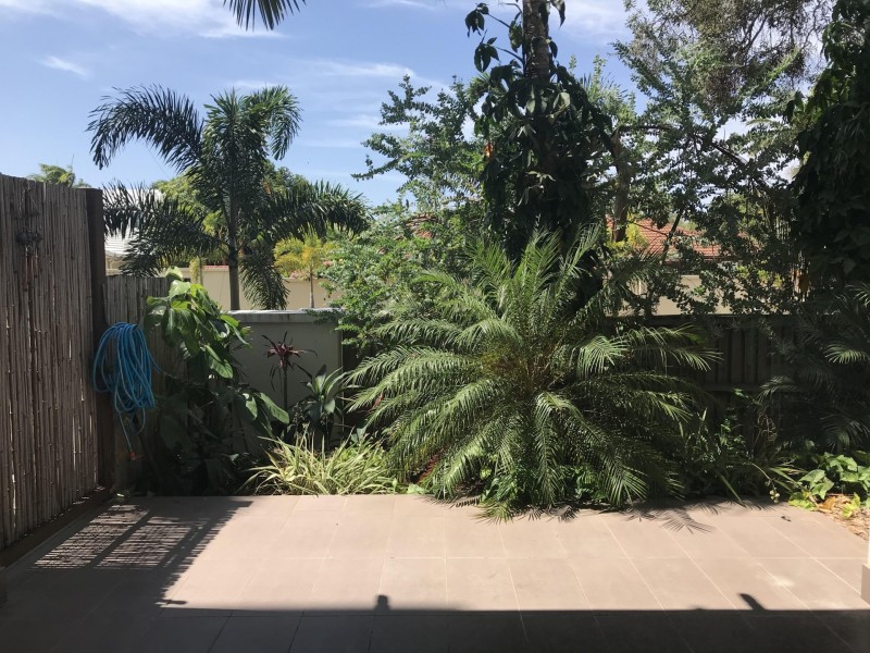 25i/20-28 Bayview Street, Runaway Bay QLD 4216