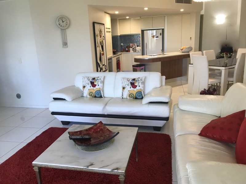 25i/20-28 Bayview Street, Runaway Bay QLD 4216