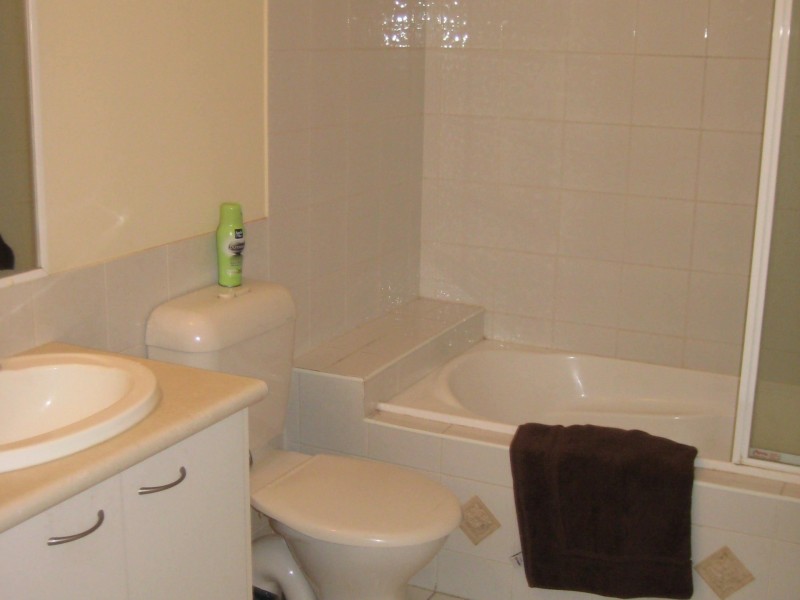 72/316 Long St East, Graceville QLD 4075