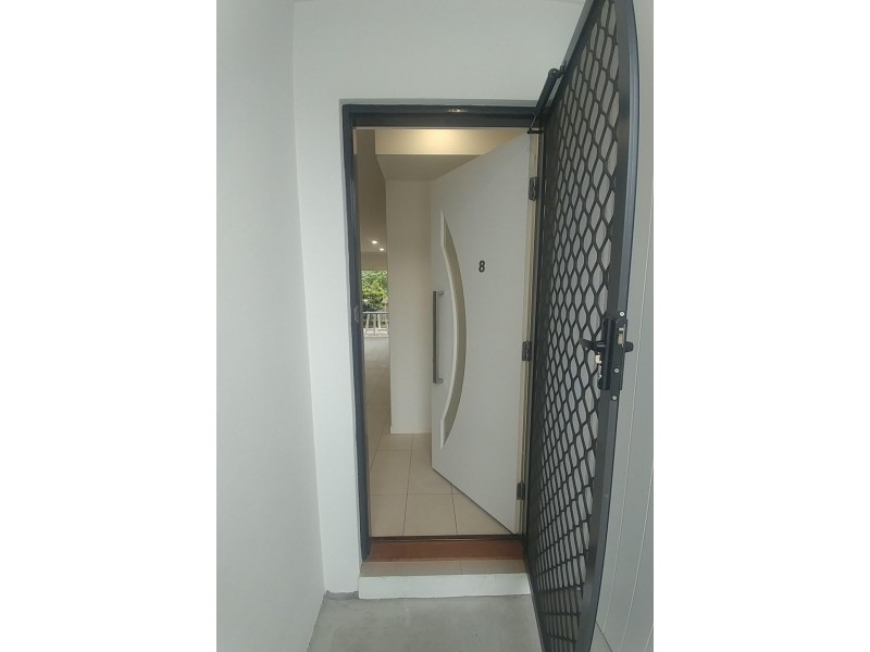 8/46 Clover Hill Drive, Mudgeeraba QLD 4213