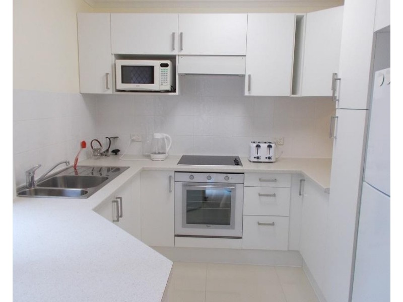 Unit 19/22 – 26 Carr Street, St Lucia QLD 4067