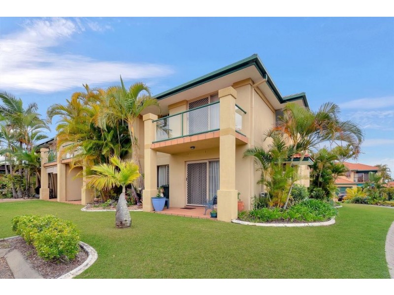 152 Palm Meadows Drive, Carrara QLD 4211