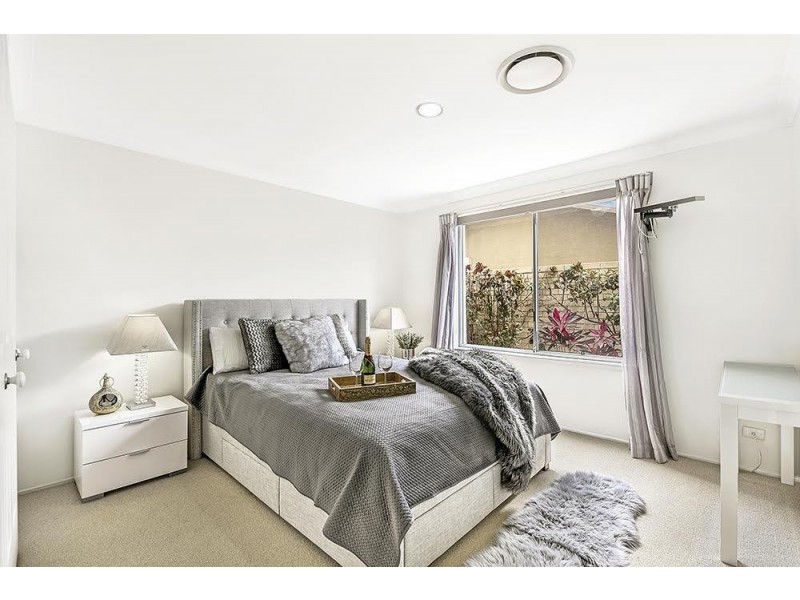 31 Sophie Avenue, Broadbeach Waters QLD 4218