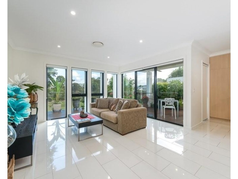 74 Easthill Drive, Robina QLD 4226