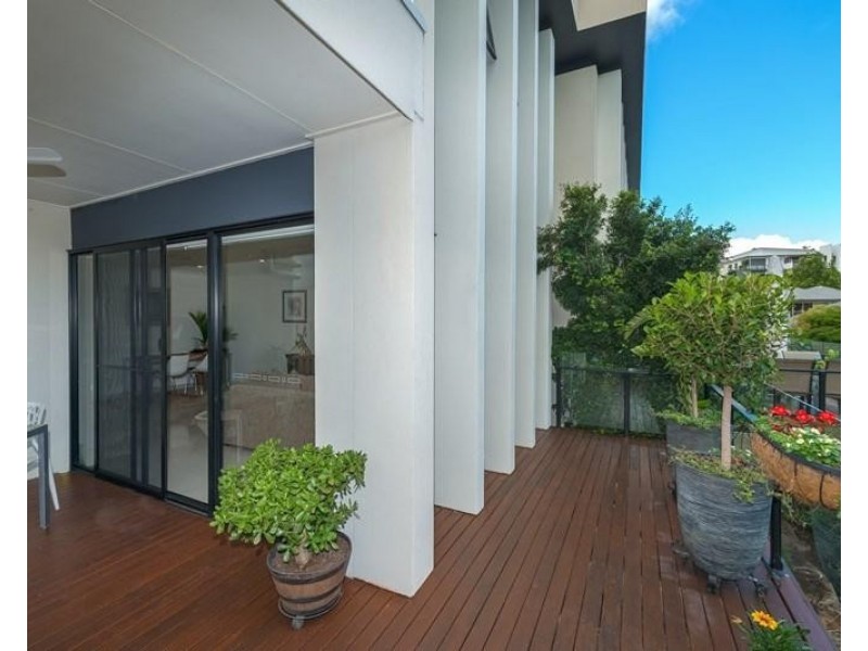 74 Easthill Drive, Robina QLD 4226