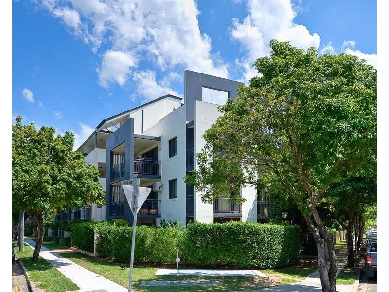 165 SYDNEY STREET, New Farm QLD 4005