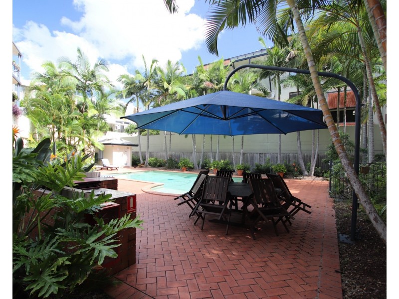 165 SYDNEY STREET, New Farm QLD 4005
