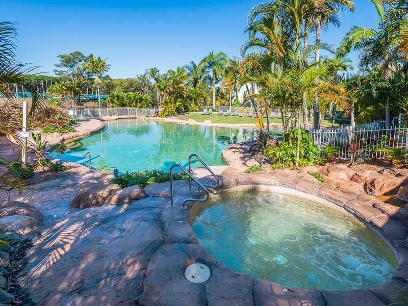 181/215 Cottesloe Drive, Mermaid Waters QLD 4218
