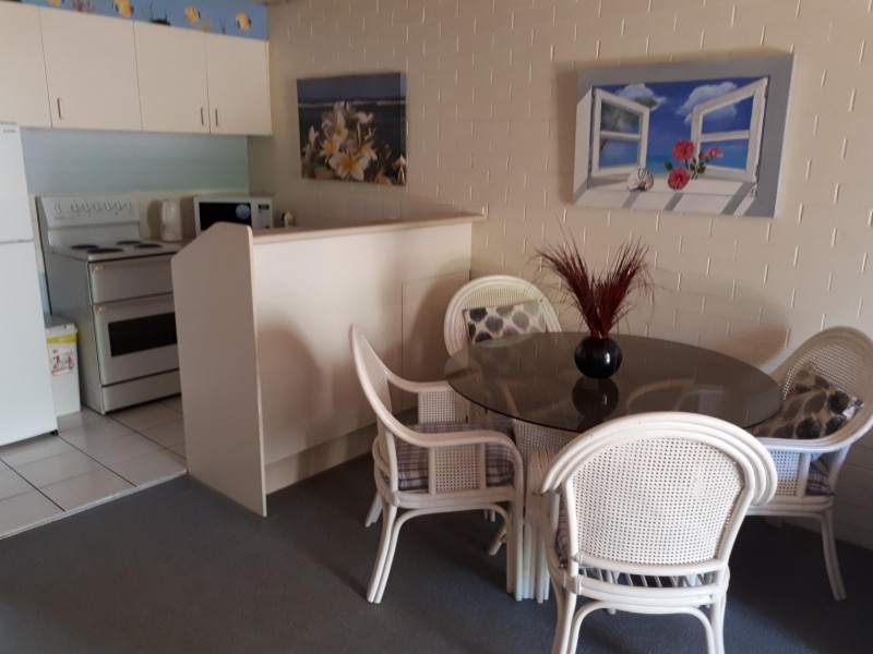 21-25 Old Burleigh Road, Surfers Paradise QLD 4217